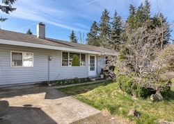 Pre-foreclosure in  SE 266TH PL Kent, WA 98042