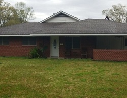 Pre-foreclosure in  RAY WEILAND DR Baker, LA 70714