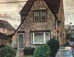 Pre-foreclosure in  DUNKIRK ST Saint Albans, NY 11412