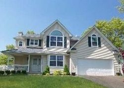  Rolling Hill Dr, Patchogue NY