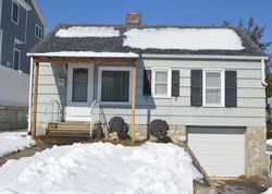 Pre-foreclosure in  STERLING ST Fairfield, CT 06825