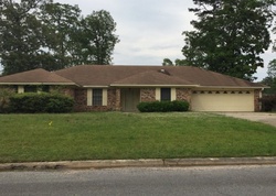 Pre-foreclosure in  CHANTILLY DR West Monroe, LA 71291