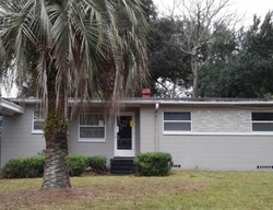 Pre-foreclosure in  ALANA RD Jacksonville, FL 32211