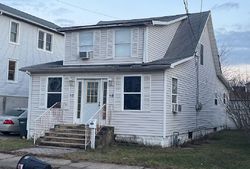 Pre-foreclosure in  SEAVIEW AVE Keansburg, NJ 07734