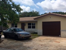Pre-foreclosure in  FOREST HILLS LN Boca Raton, FL 33431