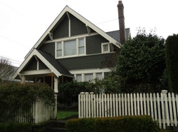 Pre-foreclosure in  W SMITH ST Seattle, WA 98119