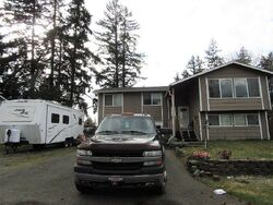Pre-foreclosure in  20TH AVE E Spanaway, WA 98387