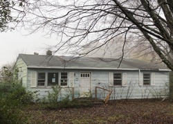 Pre-foreclosure Listing in DYKELAND RD AMELIA COURT HOUSE, VA 23002