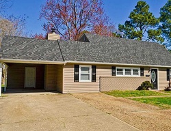 Pre-foreclosure Listing in RED MILL RD NORFOLK, VA 23502