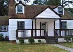 Pre-foreclosure Listing in GILLIS RD PORTSMOUTH, VA 23702