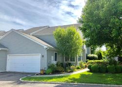 Pre-foreclosure Listing in COUNTRY CLUB LN PLEASANTVILLE, NY 10570