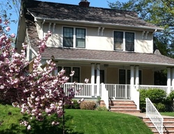Pre-foreclosure in  PARK AVE Elizabeth, NJ 07208