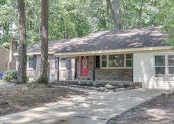 Pre-foreclosure Listing in WINDYMILLE DR PORTSMOUTH, VA 23703