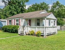 Pre-foreclosure Listing in BYERS AVE PORTSMOUTH, VA 23701