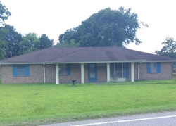 Pre-foreclosure Listing in OLD JEANERETTE RD NEW IBERIA, LA 70563