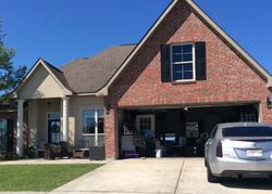 Pre-foreclosure in  JENCI DR Broussard, LA 70518