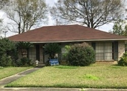 Pre-foreclosure in  KINGS HILL AVE Baton Rouge, LA 70810