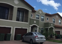 Pre-foreclosure in  NE 33RD TER Homestead, FL 33033