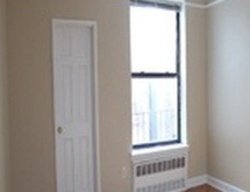 Pre-foreclosure in  E 88TH ST New York, NY 10128
