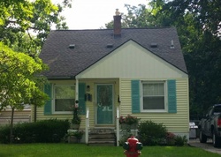 Pre-foreclosure in  N EDGEWORTH AVE Royal Oak, MI 48067