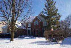  Lakeview Dr, Rochester MI