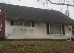 Pre-foreclosure in  AUGUSTA AVE Columbus, OH 43228