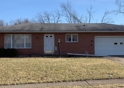 Pre-foreclosure in  GRANDRIDGE AVE Mansfield, OH 44907