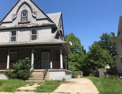 Pre-foreclosure in  MAPLEWOOD AVE Toledo, OH 43620