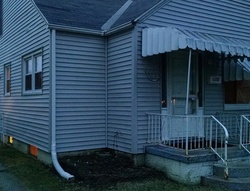 Pre-foreclosure in  HAWK ST Toledo, OH 43612