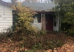 Pre-foreclosure in  E MAIN ST Hillsboro, OR 97123