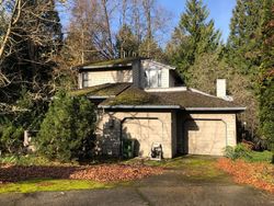 Pre-foreclosure in  BRIERCLIFF LN Lake Oswego, OR 97034