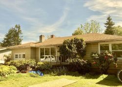 Pre-foreclosure in  PENNOYER AVE Cottage Grove, OR 97424