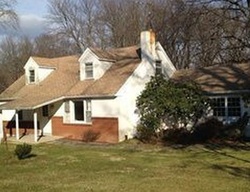 Pre-foreclosure Listing in ROCK RAYMOND RD DOWNINGTOWN, PA 19335