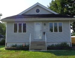 Pre-foreclosure in  E HADDON AVE Oaklyn, NJ 08107