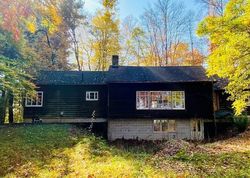 Pre-foreclosure in  REIMER RD Barberton, OH 44203