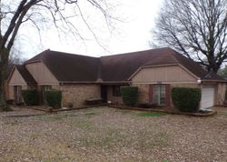 Pre-foreclosure in  ROSS RD Memphis, TN 38141
