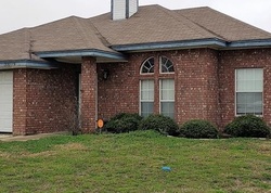 Pre-foreclosure Listing in OAK VALLEY DR KILLEEN, TX 76542