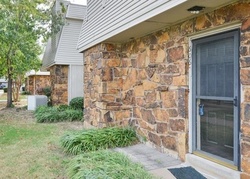 Pre-foreclosure Listing in E 66TH PL UNIT 605 TULSA, OK 74136