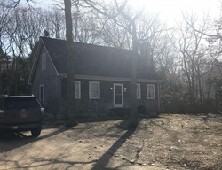 Pre-foreclosure in  HOLLYOAK AVE East Hampton, NY 11937