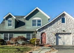 Pre-foreclosure Listing in FULTON PL HAZLET, NJ 07730