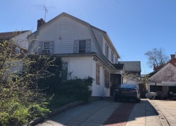 Pre-foreclosure Listing in 158TH ST FLUSHING, NY 11358