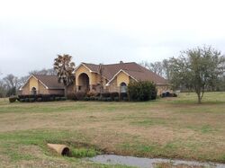 Pre-foreclosure in  FOX FIRE LN Alexandria, LA 71302