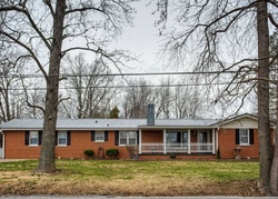 Pre-foreclosure in  TWICKINGHAM DR Evansville, IN 47711