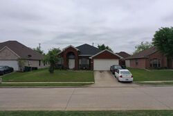 Pre-foreclosure in  PONDVIEW DR Cedar Hill, TX 75104
