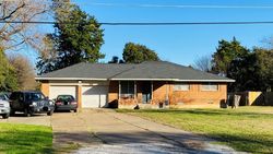 Pre-foreclosure Listing in HILLTOP CIR DESOTO, TX 75115