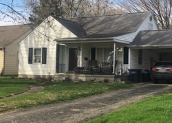 Pre-foreclosure Listing in GRAF ST LANCASTER, OH 43130