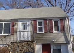 Pre-foreclosure Listing in CHATHAM DR NORWALK, CT 06854