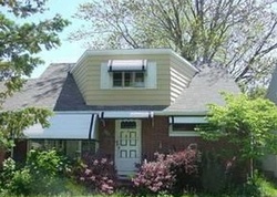 Pre-foreclosure in  E 262ND ST Euclid, OH 44132