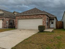 Pre-foreclosure in  RIMROCK CT Baton Rouge, LA 70819