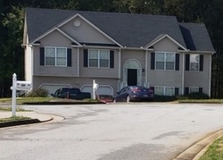 Pre-foreclosure Listing in KNIGHTS BRIDGE CT DOUGLASVILLE, GA 30135